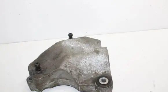 Mercedes-Benz B W246 W242 Engine mounting bracket A2702230002
