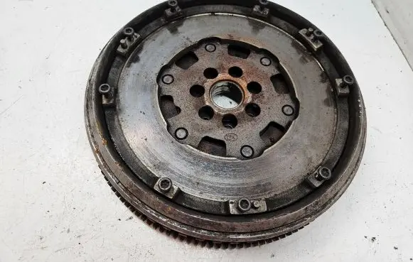 Renault Megane III Dual mass flywheel 8200926712