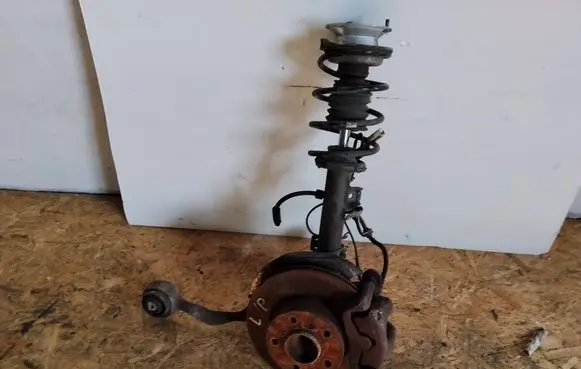BMW 1 E81 E87 Front wheel hub spindle knuckle 