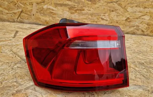 Volkswagen Golf Sportsvan Rear/tail lights 510945095AE 90057446C M9005744607636
