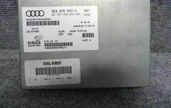 Volkswagen Tiguan Antenna control unit 8E0035593M
