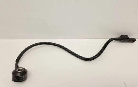 Volkswagen Golf VII Detonation knock sensor 06K905377