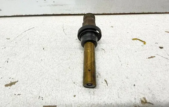 Mercedes-Benz E W124 Fuel injector A0000785623 0000785623 BOSCH