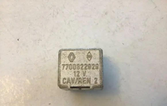 Renault Laguna I Other relay 7700822929