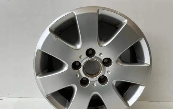 Volkswagen Multivan T5 R16 alloy rim 7H0601025e