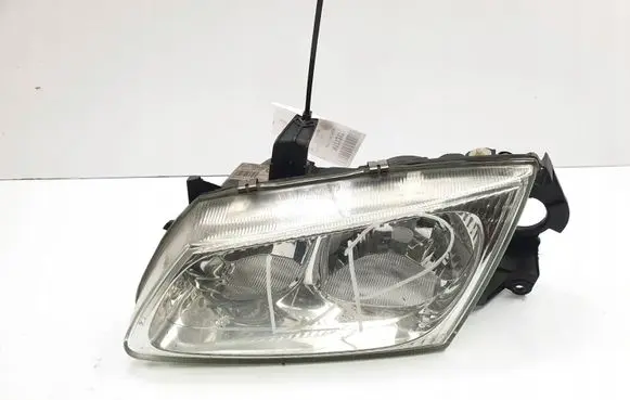 Nissan Almera N16 Headlight/headlamp 26060BN011