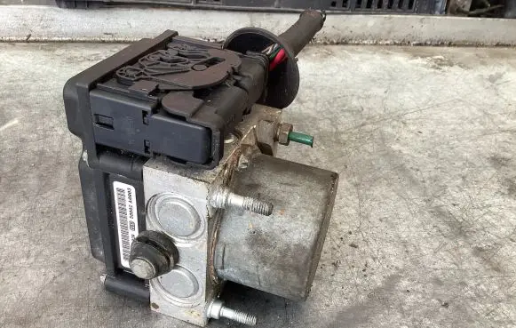 Renault Modus ABS Pump 0265800329 58602a0903