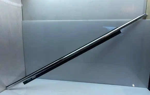 Audi A7 S7 4G Front door glass trim molding 4G8853284B
