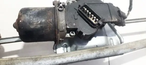 Renault Kangoo I Wiper motor