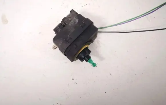 Renault Scenic I Headlight level adjustment motor 7700415607