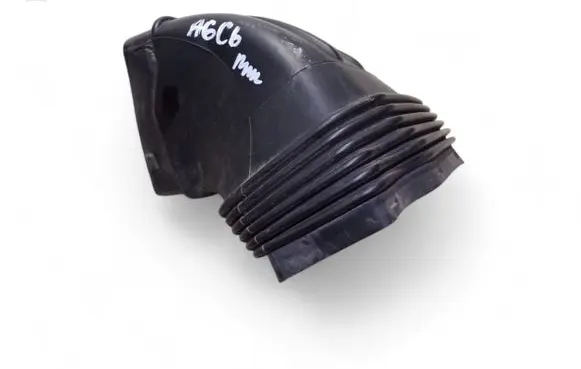 Audi A6 S6 C6 4F Engine coolant pipe/hose 4F0129739B