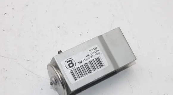 Audi A4 S4 B8 8K Air conditioning (A/C) expansion valve 52316990