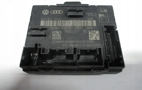 Audi A1 Door control unit/module 8x0959792E