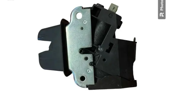 Audi A6 S6 C6 4F Tailgate/trunk/boot lock/catch/latch 4F5827505D 4E0827645