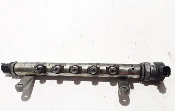 Land Rover Evoque I Fuel main line pipe 9670890580