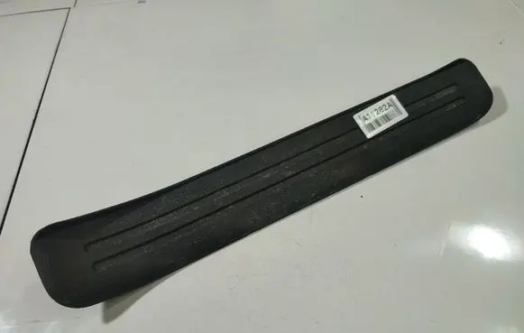 KIA Sportage Front sill trim cover 858741841F000