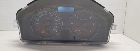 Volvo V50 Speedometer (instrument cluster) A555K 31254776 0105126
