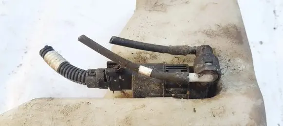 Renault Espace III Windscreen/windshield washer pump