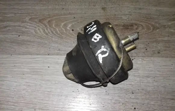 Volvo S60 Engine mount bracket 9485551