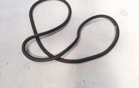 Audi Q7 4M Rubber seal loading door 