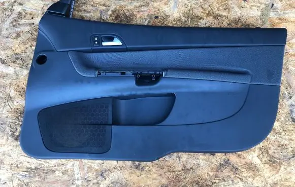 Volvo C30 Front door card panel trim