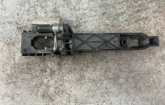 Nissan Navara D40 Front door exterior handle/bracket 80611eb300
