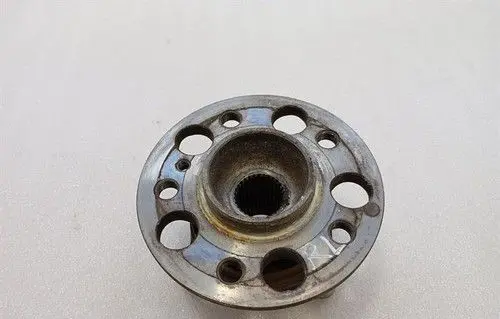 Mercedes-Benz S W222 Rear wheel hub A2223570300