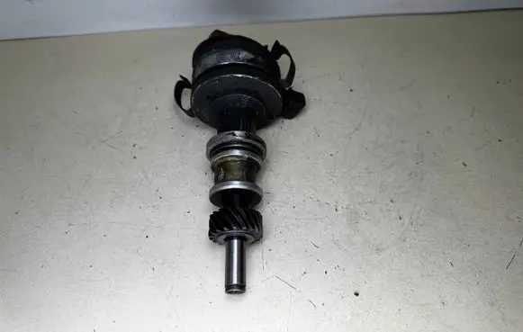 Ford Sierra Spark distributor 85HF12100DA 0237520009