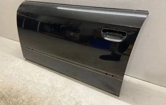 Audi A4 S4 B7 8E 8H Front door