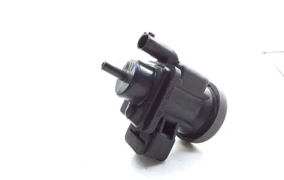 Mercedes-Benz E W210 Brake central valve 4715396 A0005450427