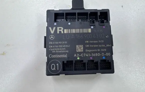 Mercedes-Benz GLA W156 Other control units/modules A1669004302 A1669013901 A1669024501
