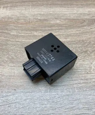 Mitsubishi Pajero Other relay MR122744 G8D262MB