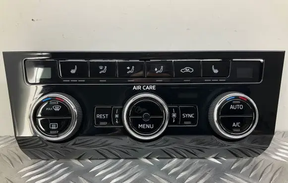 Skoda Superb B8 (3V) Climate control unit 3V0907044CS 3V0820075A