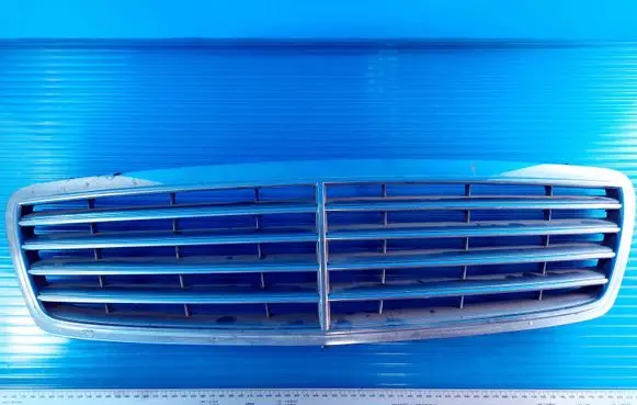 Mercedes-Benz C AMG W203 Front grill A2038800183