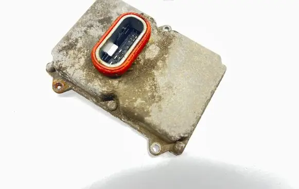 Mercedes-Benz E W211 Headlight ballast module Xenon 5DF00827900 A0028202426