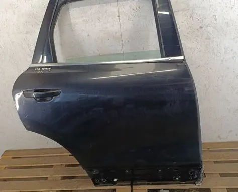 Volkswagen Touareg II Rear door