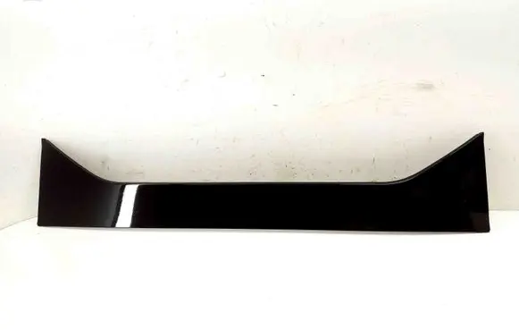 Tailgate/trunk spoiler