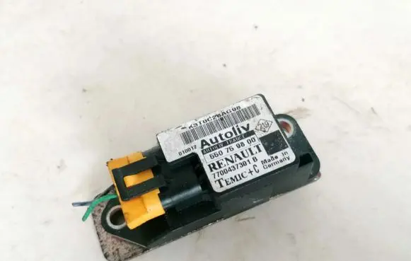 Renault Scenic I Airbag deployment crash/impact sensor 7700437301b 550759800