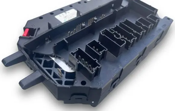 Mercedes-Benz S W221 Fuse module A2215406350