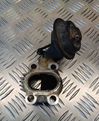 Toyota Avensis T250 Throttle valve