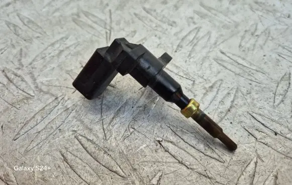 Skoda Octavia Mk3 (5E) Coolant temperature sensor 04L919501