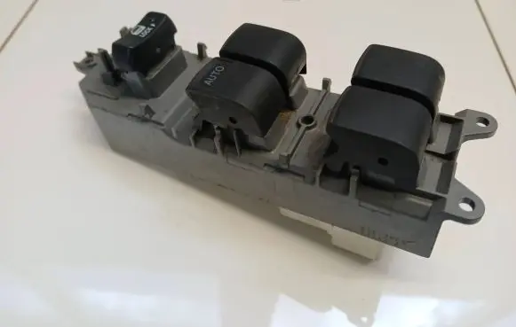 Toyota RAV 4 (XA30) Electric window control switch 192835