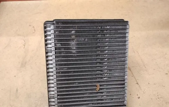 Peugeot 407 A/C cooling radiator (condenser)