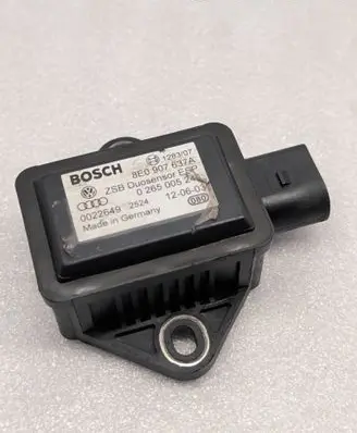 Audi A3 S3 8L ESP acceleration yaw rate sensor 8E0907637A 0022649 0265005245