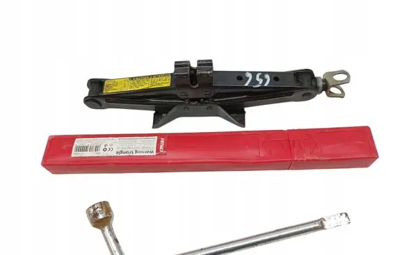 Toyota Yaris Lift Jack 091110D010