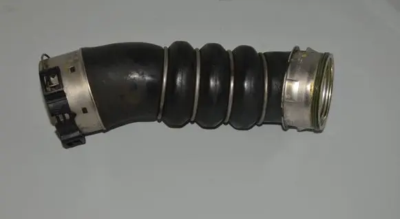 BMW 1 E81 E87 Intercooler hose/pipe 7797480