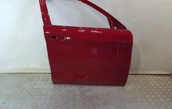 Alfa Romeo Stelvio Front door