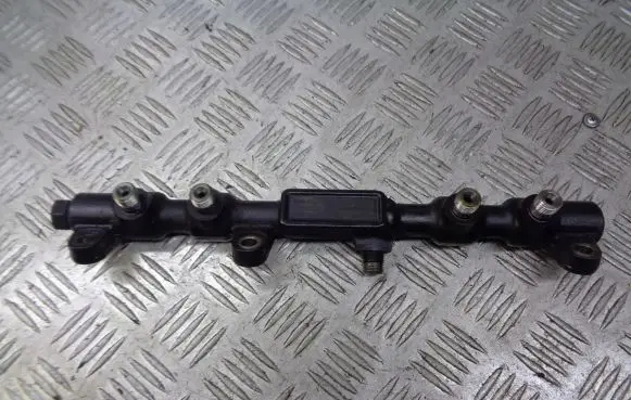 Ford Mondeo Mk III Fuel main line pipe 2S7Q-9D280-AD