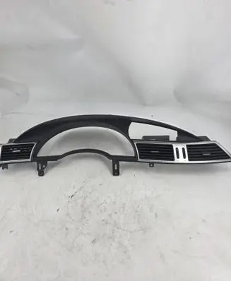 Chrysler Pacifica Dashboard trim F1014B2021 15H56M 17362553