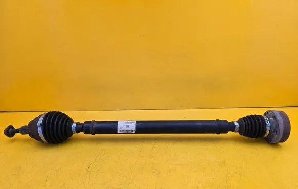 Skoda Superb B8 (3V) Front driveshaft 3Q0407272BP